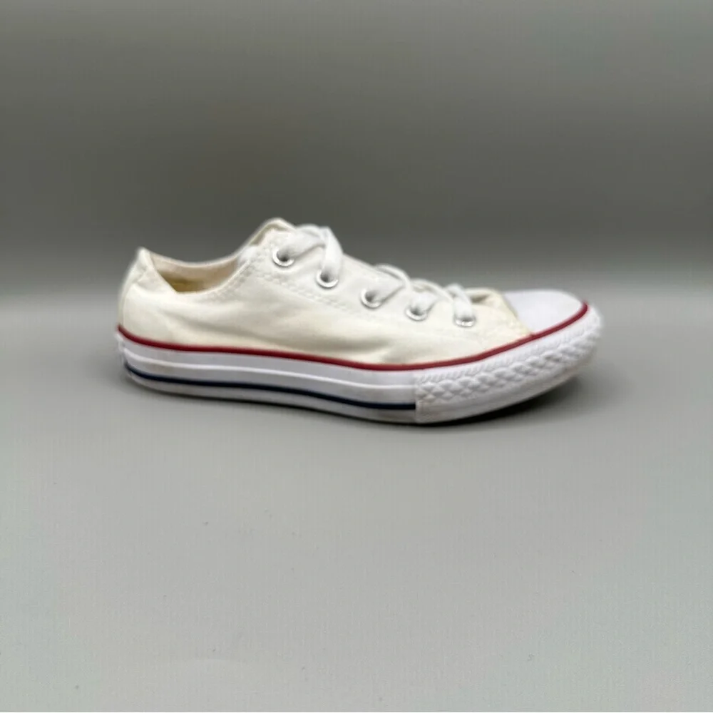 Converse Chuck Taylor All-Star White Low Top Sneakers Youth Size 13 Unisex